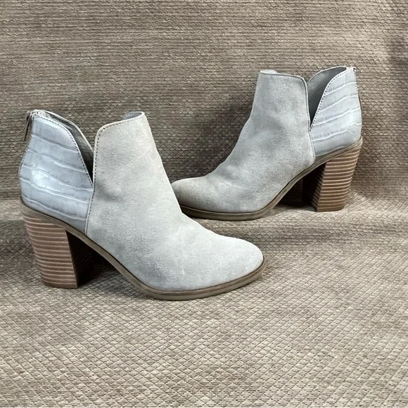 DV8 Dolce Vita Shai Women’s size 7 Grey Suede & Mixed Material Heeled Bootie EUC - Picture 5 of 16